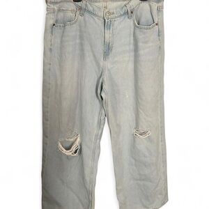 Old Navy Light Blue Relaxed Jeans